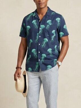 Old Navy Resortwear Slim Fit Built-In Flex Jellyfish Print AOP Shirt Size XL
